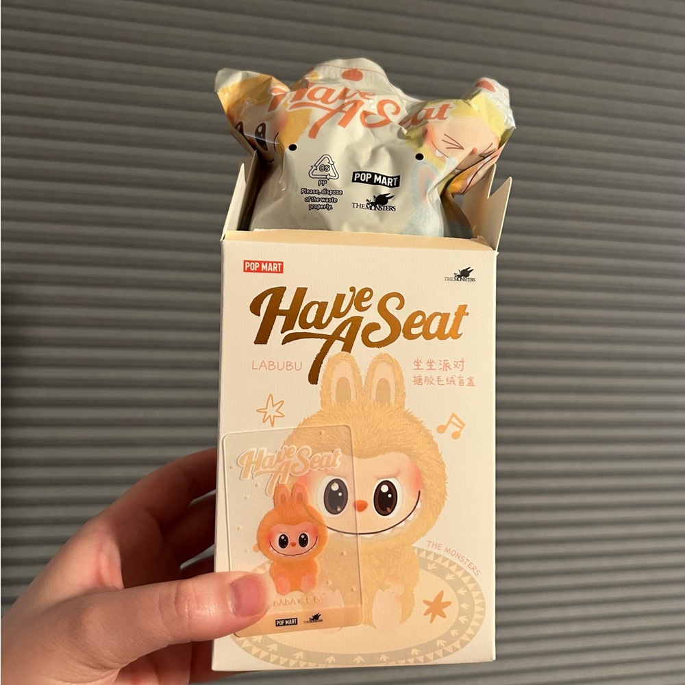 Pop Mart Labubu 'Have A Seat' Vinyl Face Keychain - Baba